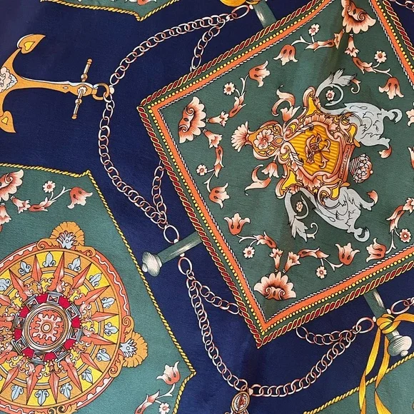 Carolina Herrera Silk Signed Hand-Rolled Hand Sewn 10/10 Rating Scarf - Picture 3 of 7